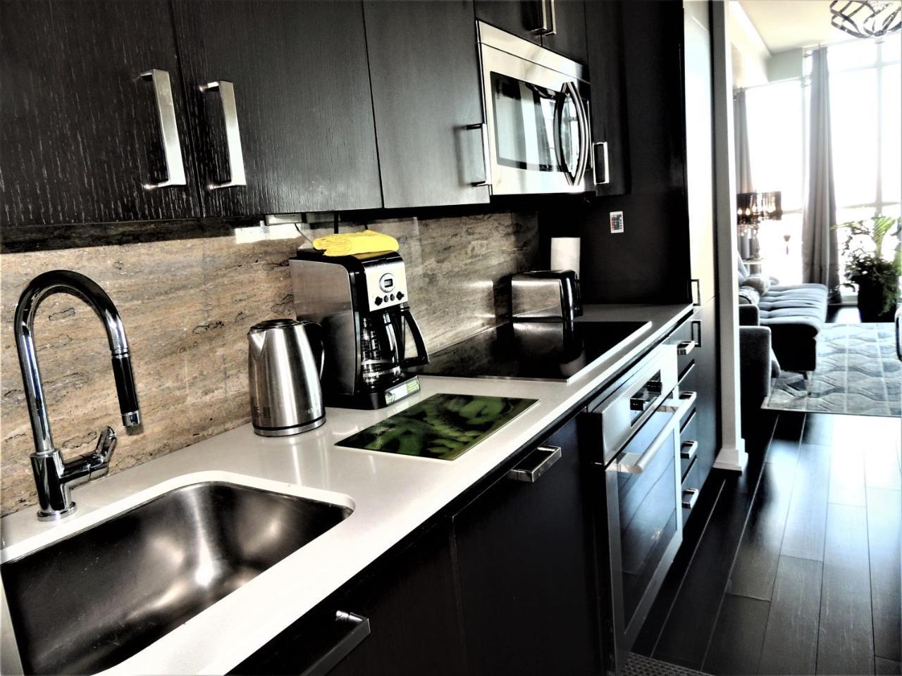 Tvhr - Luxury Condos In Heart Of Downtown Toronto Ngoại thất bức ảnh