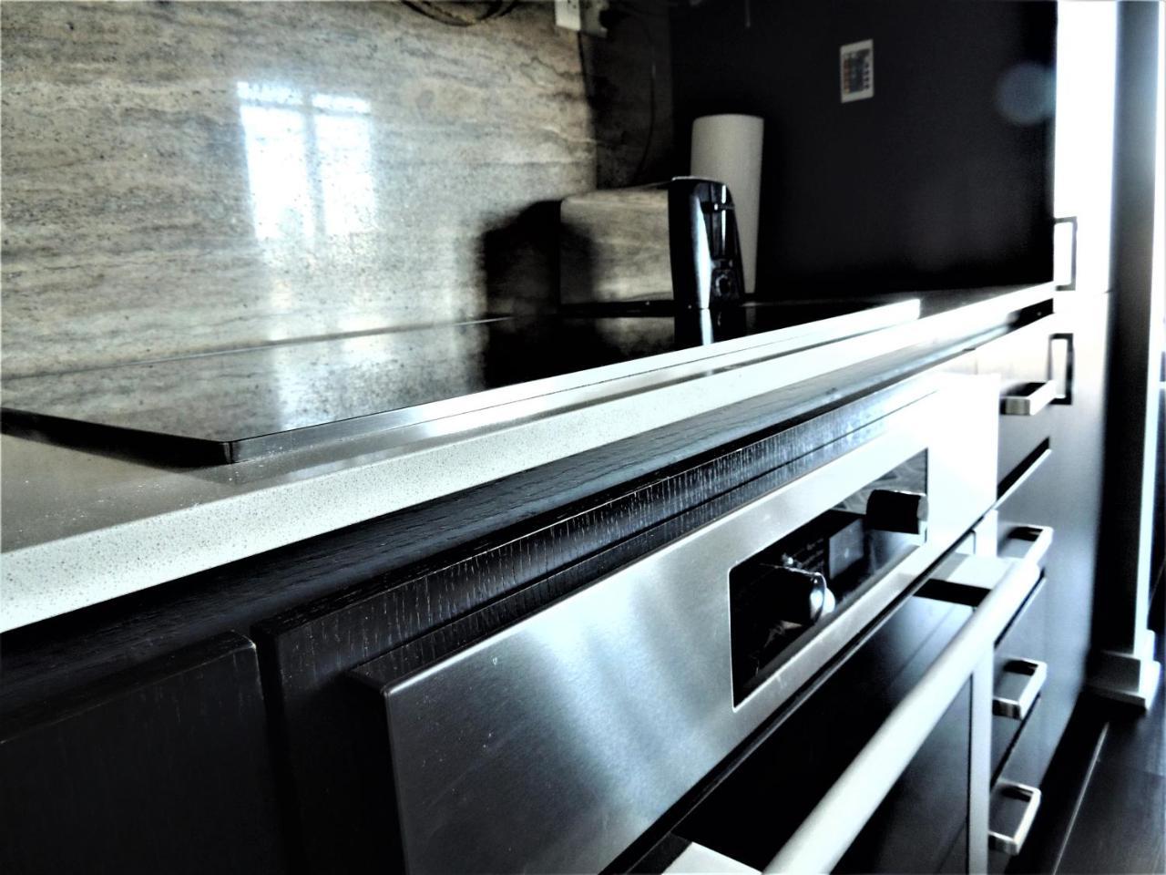 Tvhr - Luxury Condos In Heart Of Downtown Toronto Ngoại thất bức ảnh