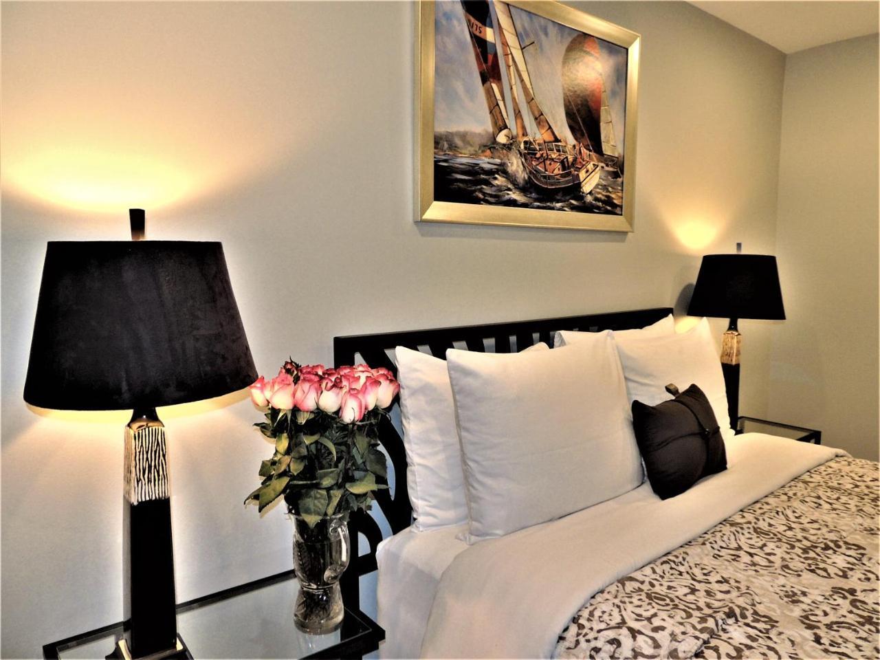 Tvhr - Luxury Condos In Heart Of Downtown Toronto Ngoại thất bức ảnh