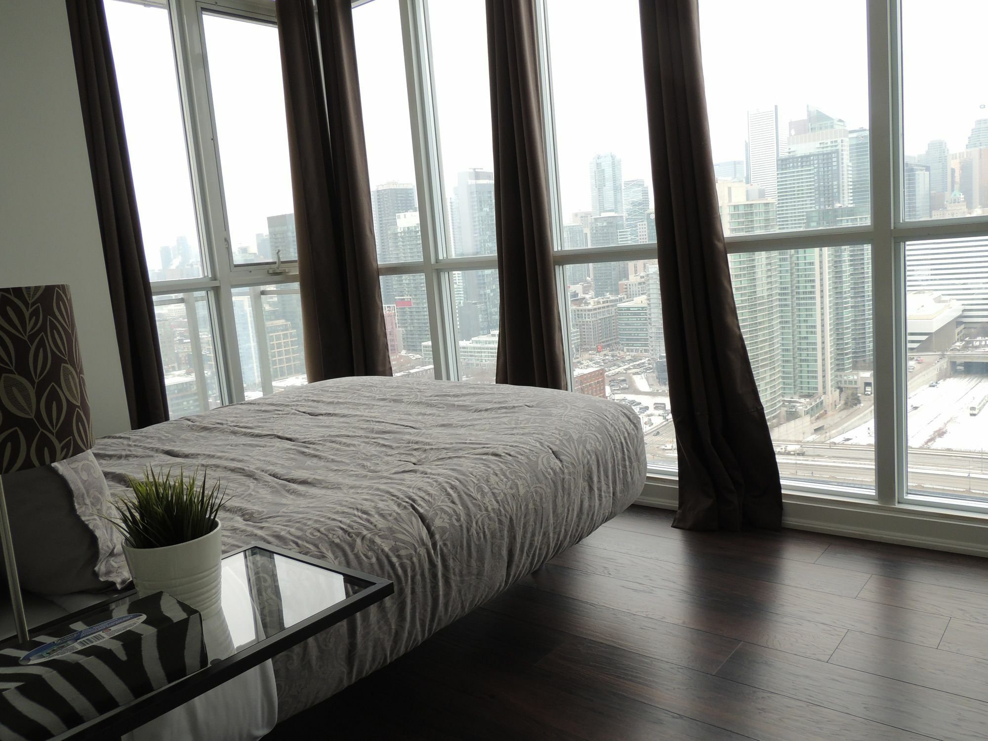 Tvhr - Luxury Condos In Heart Of Downtown Toronto Ngoại thất bức ảnh