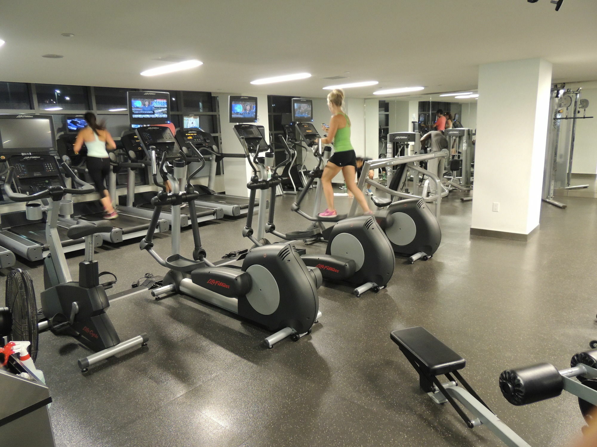 Tvhr - Luxury Condos In Heart Of Downtown Toronto Ngoại thất bức ảnh