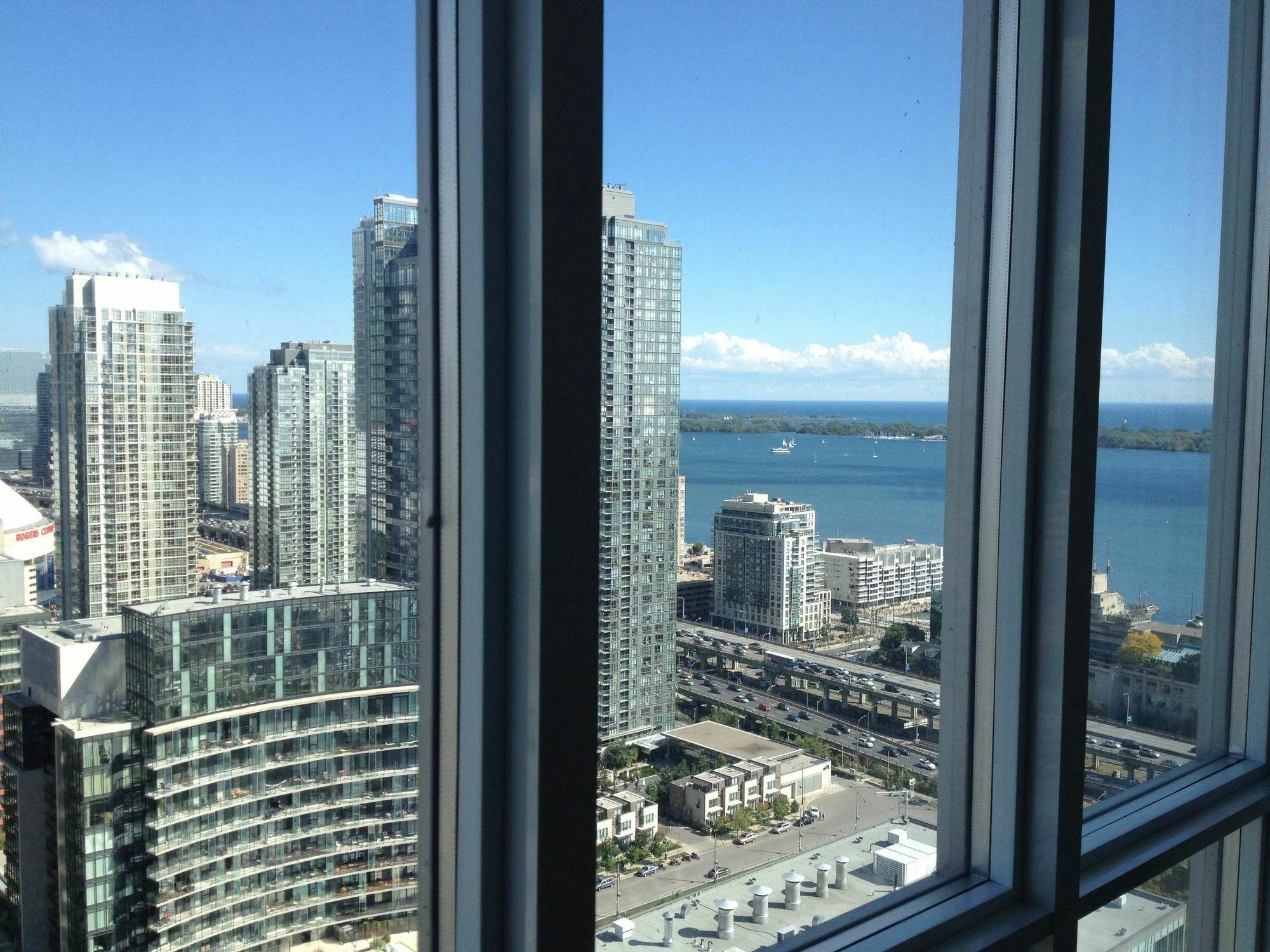 Tvhr - Luxury Condos In Heart Of Downtown Toronto Ngoại thất bức ảnh