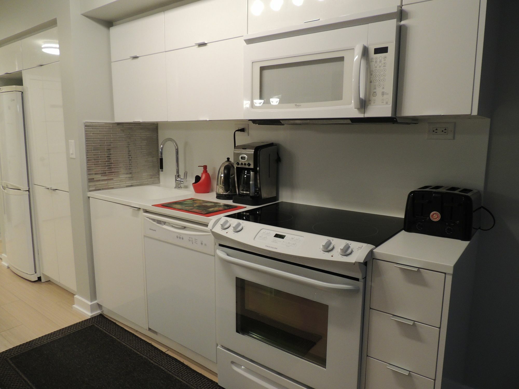 Tvhr - Luxury Condos In Heart Of Downtown Toronto Ngoại thất bức ảnh